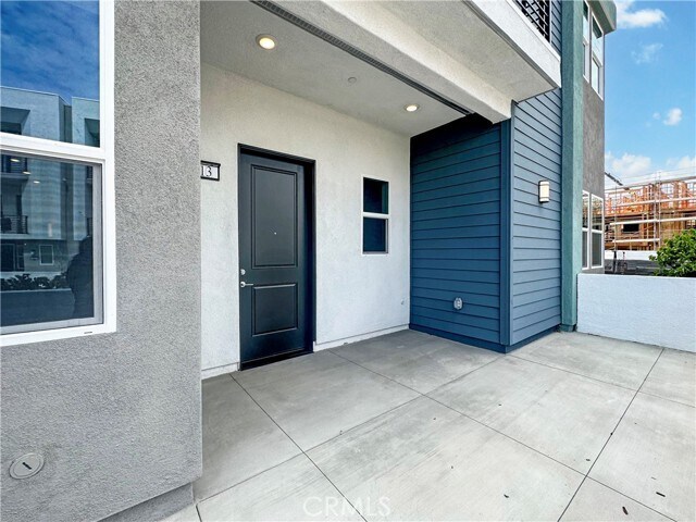 Building Photo - 213 Sash