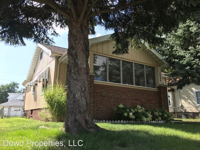 Foto del edificio - 2 br, 1 bath House - 1605 S. Center Street