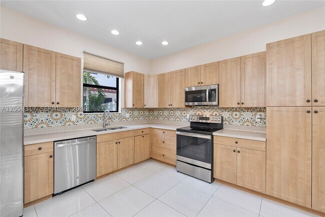 Foto del edificio - 20914 NW 1st Dr