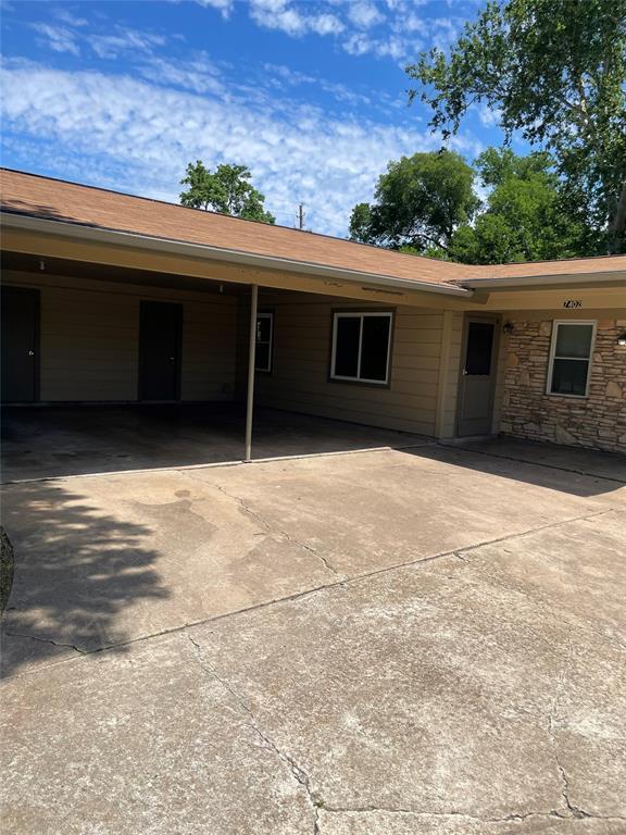 Foto del edificio - 7402 Southgate Ln