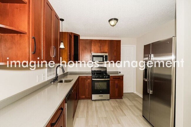 Foto del edificio - Lovely 4 Bedroom Home in Minneapolis