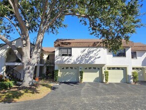 Building Photo - 812 Capri Isles Blvd