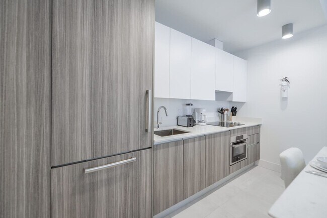Foto del edificio - 239 SW 9th St
