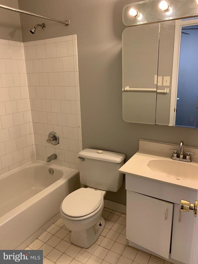 Building Photo - 6500 Woodgreen Cir