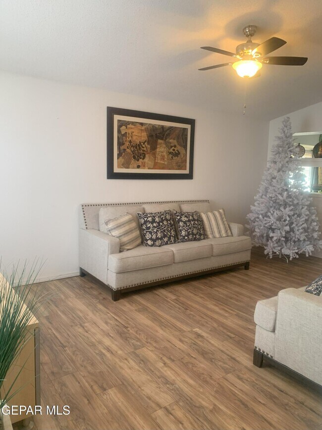 Building Photo - 12621 Tierra India Way