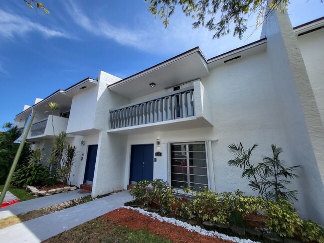 Building Photo - 9430 SW 170th St