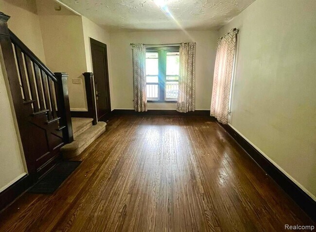 Foto del edificio - 143 Clinton St
