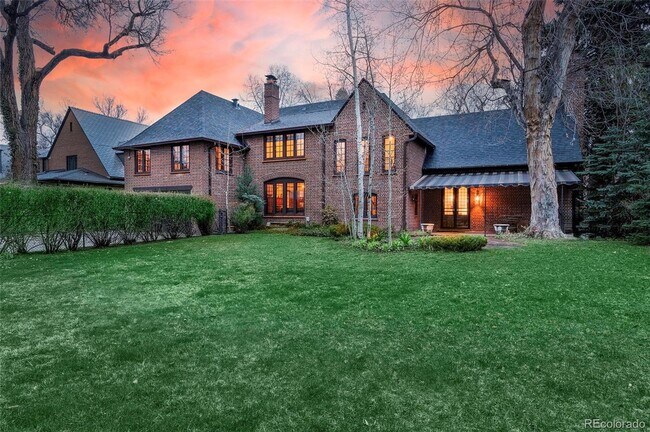 Foto del edificio - LOCATION LOCATION!! Exquisite English Tudor at the Denver Country Club located just 1 block away ...