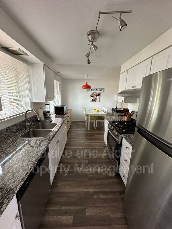 Foto del edificio - 5934 SW 30th Ave