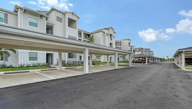 Foto del edificio - 17625 Opal Sand Dr