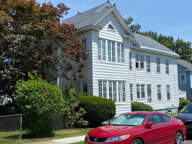 Building Photo - 68 S Main Ave