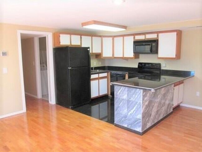 Photo - 157th Ave SE (533) Apartment