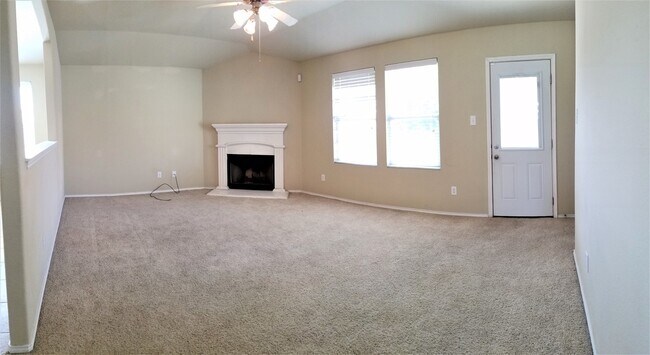 Building Photo - Spacious 4 Bedroom in Eagle Mountain ISD