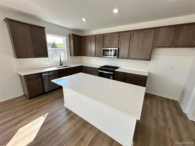 Foto del edificio - 4881 Marquette Dr
