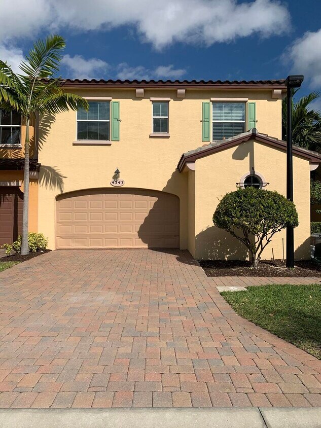 Primary Photo - 4547 Mediterranean Cir