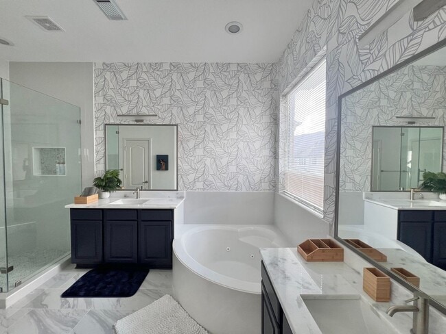 Building Photo - 5457 Fairdale Ln