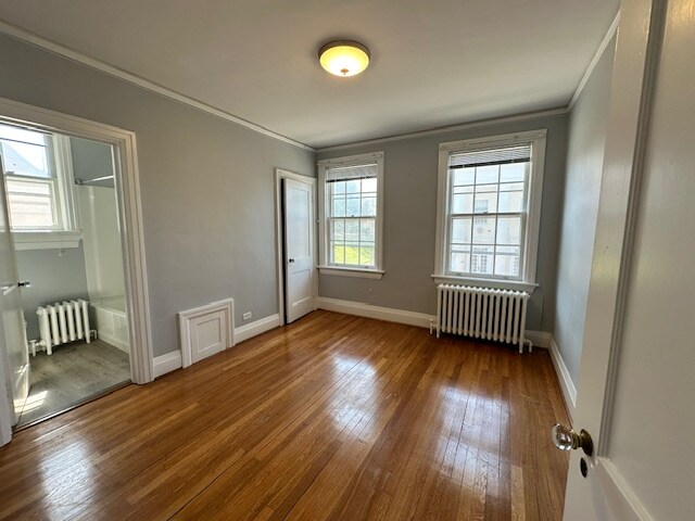 Building Photo - 301 N New St