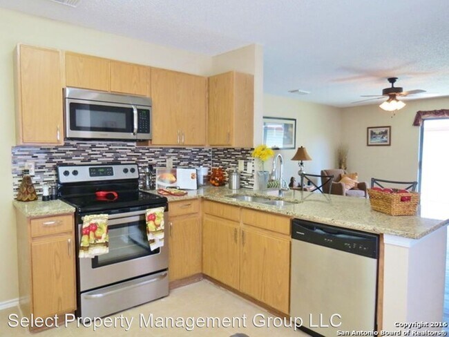 Building Photo - 3 br, 2 bath House - 5440 Villa Mercedes