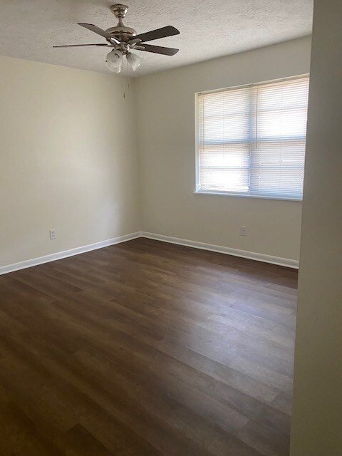 Building Photo - 75 Sommerville Ave