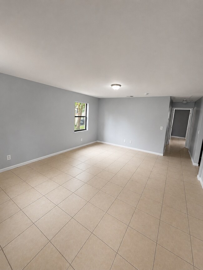 Foto del edificio - 38214 7th Ave