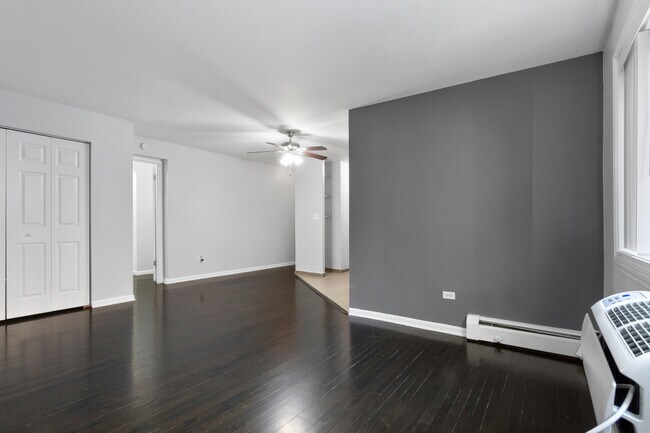Foto del edificio - 6001 N Kenmore Ave