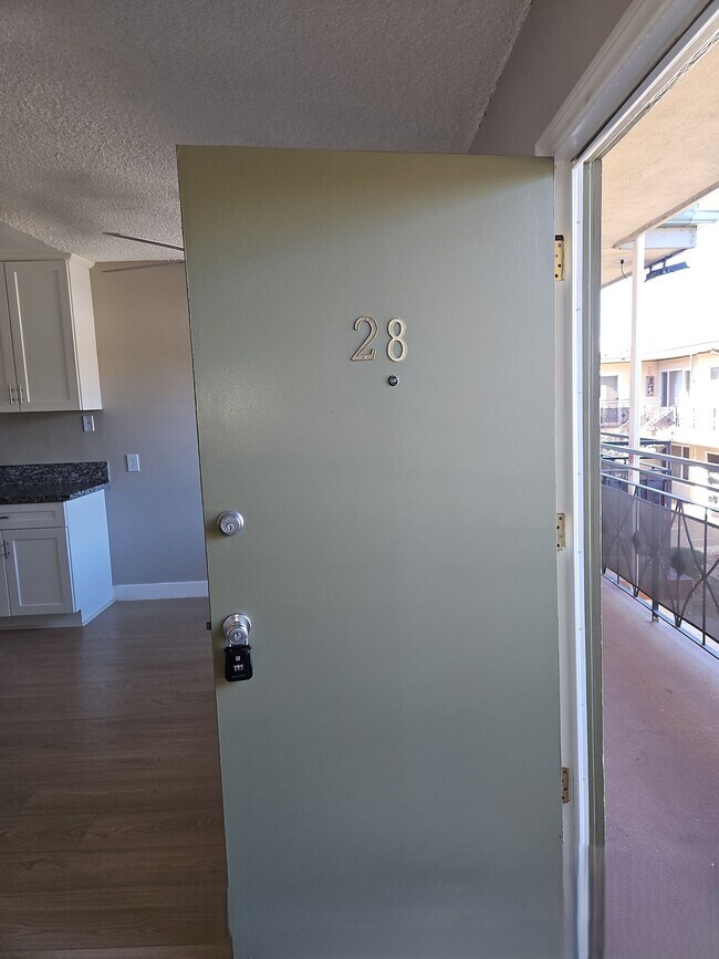 Foto del edificio - 8334 Willis Ave