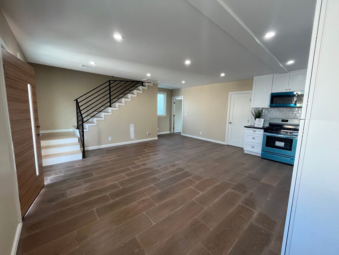 13836 Cohasset St, Van Nuys, CA 91405 House Rental in Van Nuys, CA