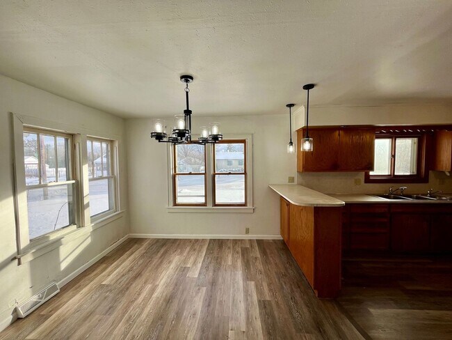 Foto del edificio - 226 Deresch St