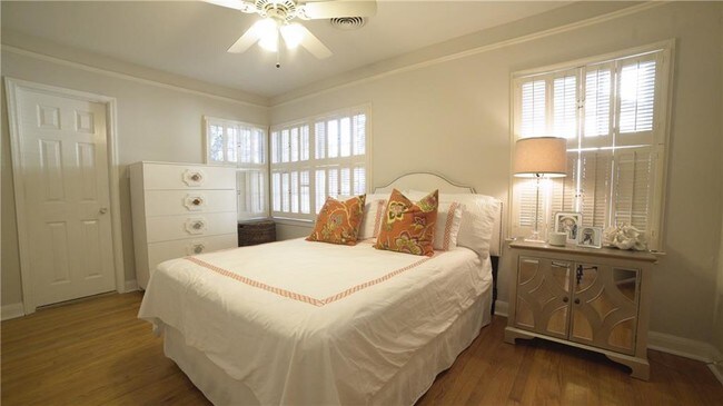 Foto del edificio - 3604 Westcliff Rd S
