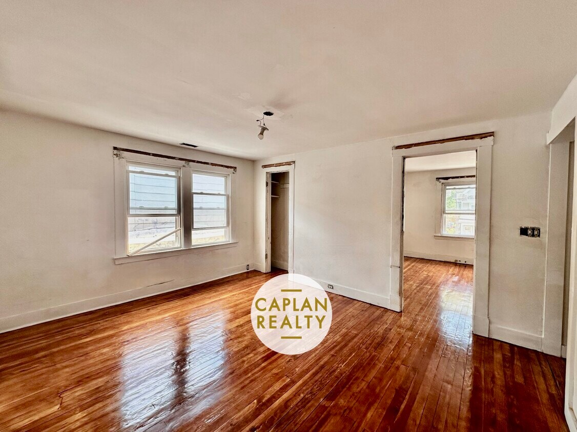 Foto principal - 1655 State St