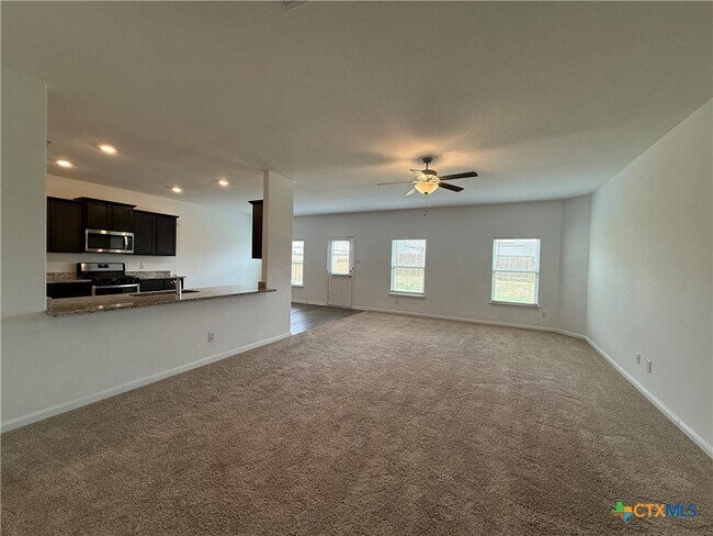 Foto del edificio - 761 Greenway Trl