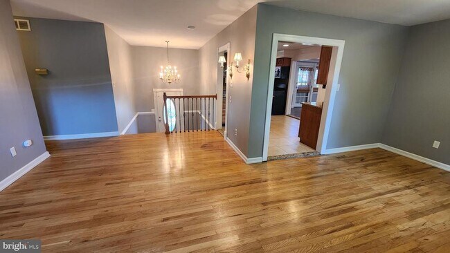 Foto del edificio - 318 Oakwood Ave