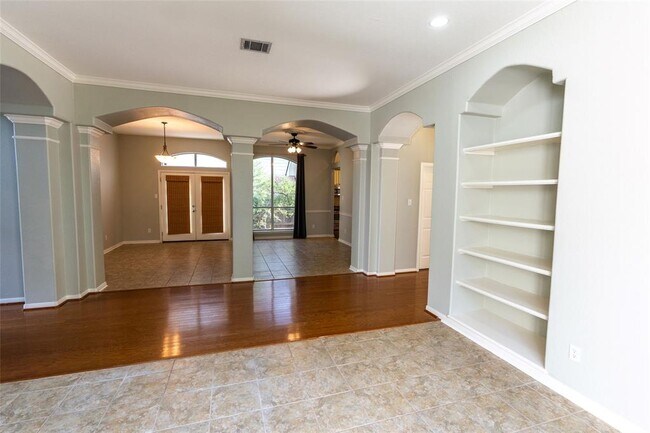 Foto del edificio - 8917 Joachim Ln