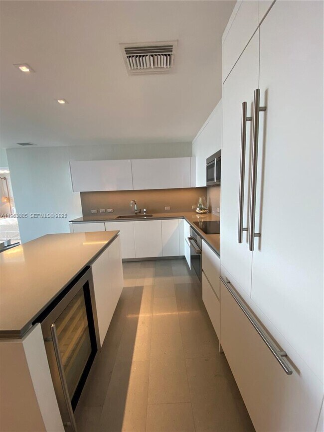 Foto del edificio - 88 SW 7th St