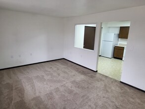 Building Photo - 1102 W McPherson St