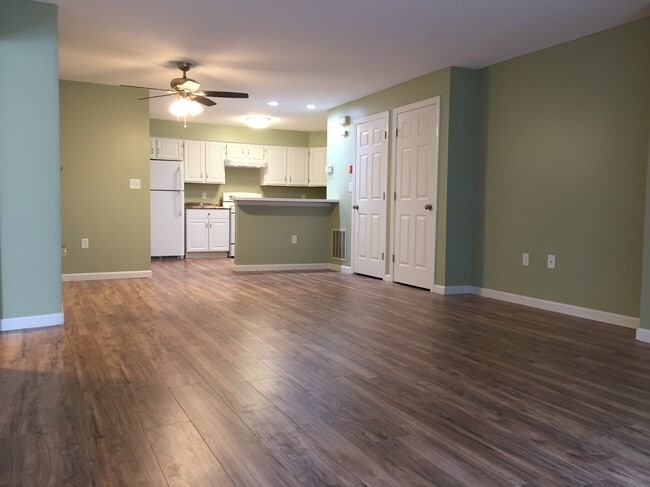 Building Photo - 507 Ashmead Cmn