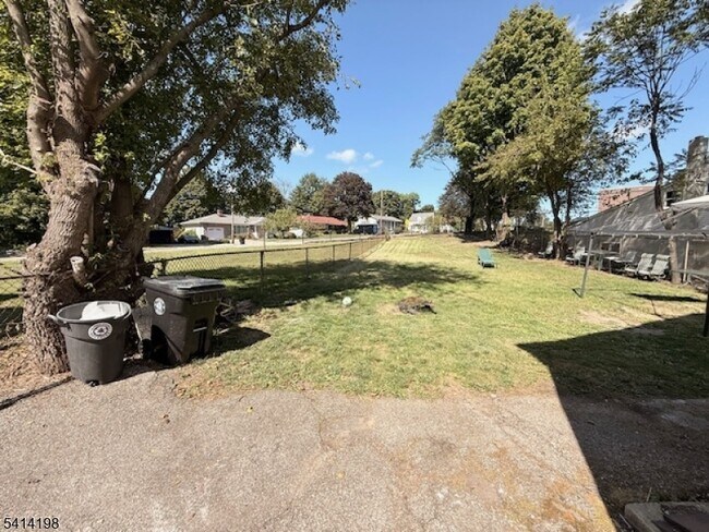 Foto del edificio - 17 Stoll St