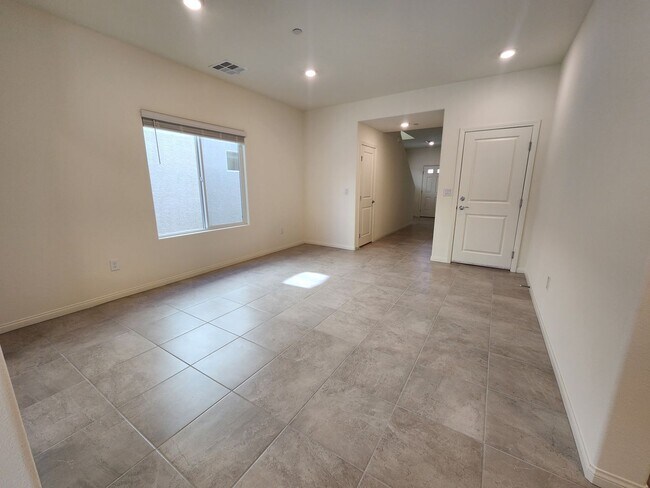 Building Photo - 4551 Merlot Hls Ave