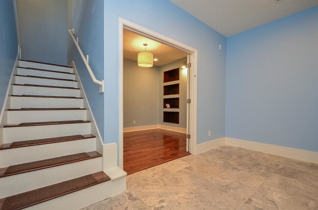 Building Photo - 4512 Inker St