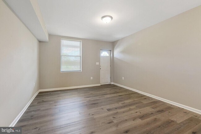Building Photo - 4014 Pennington Ave