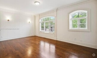 Building Photo - 1408 NW 9th Ave