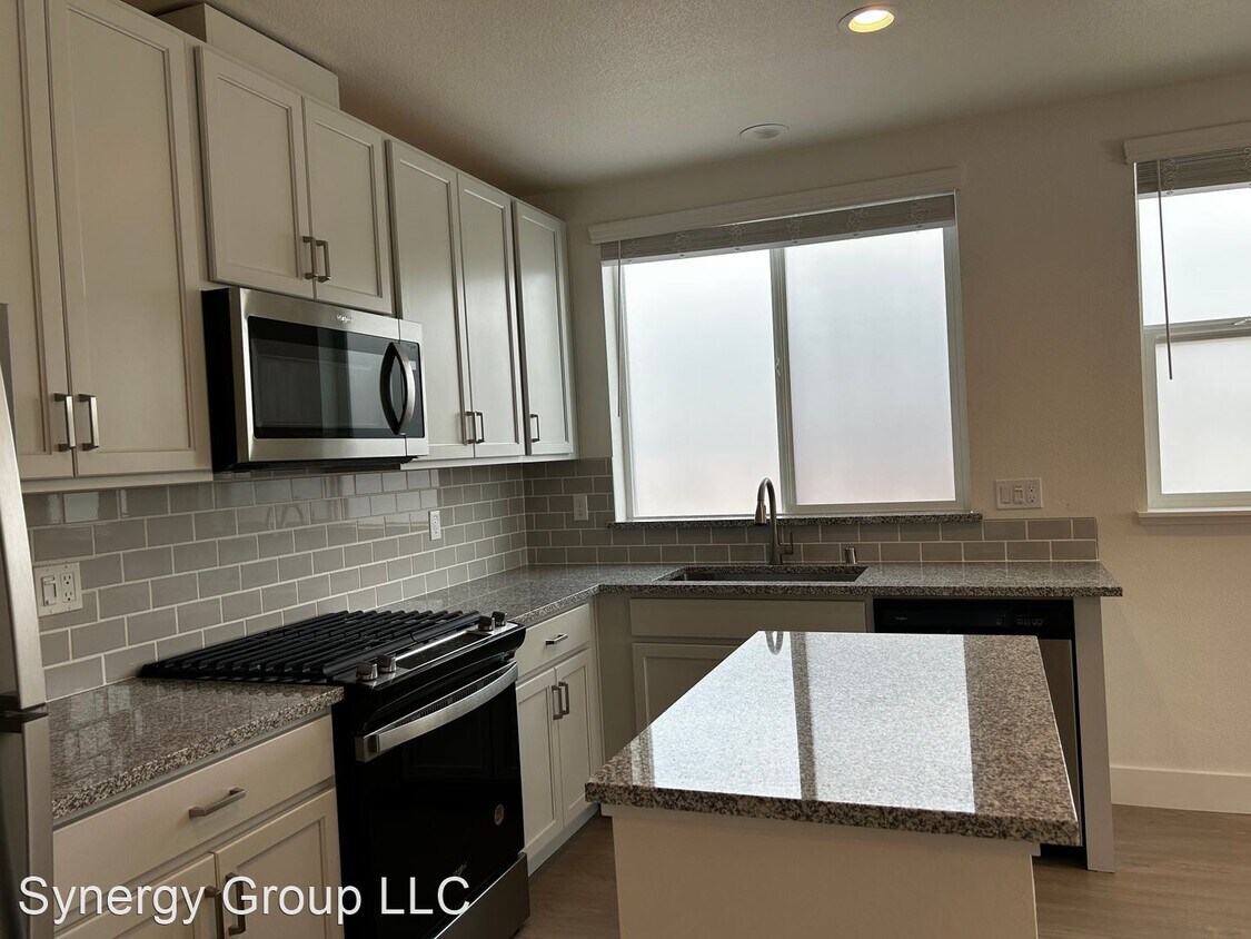 Foto principal - 1 br, 1 bath House - 2127 Dennis Lane