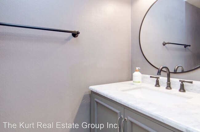 Building Photo - 2 br, 2.5 bath House - 604 Larkridge