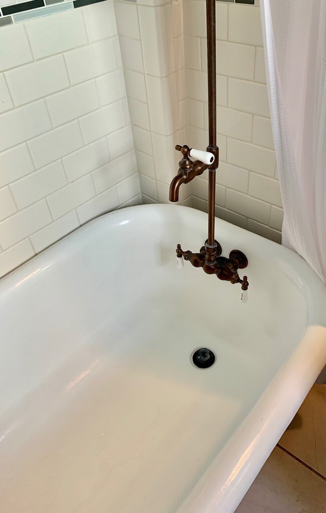 Foto del edificio - 2616 House Ave