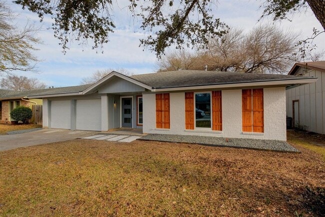 Building Photo - 2522 Carlow Dr