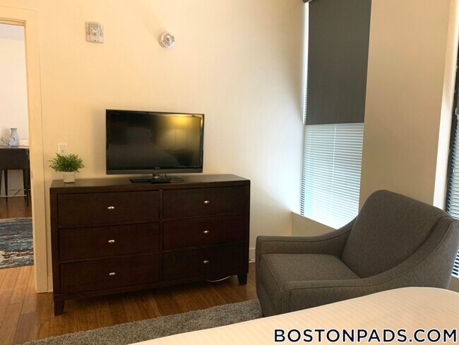 Foto del edificio - 8 Winter Pl