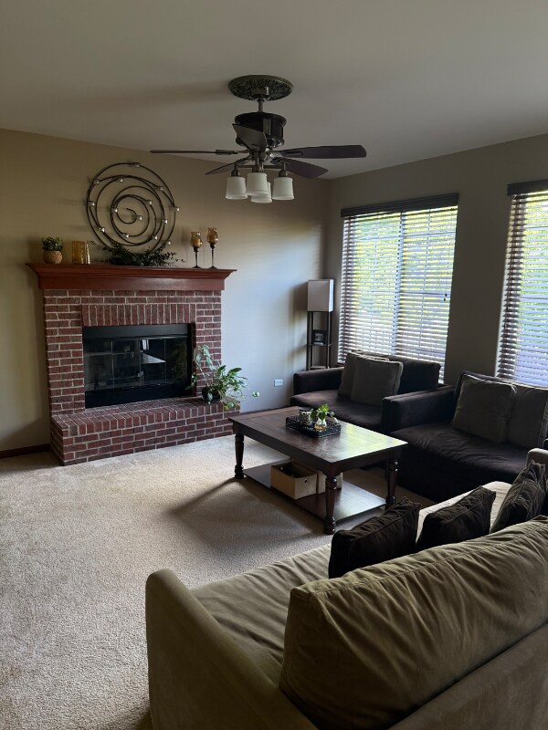 Foto del edificio - 1608 Wyndham Ct