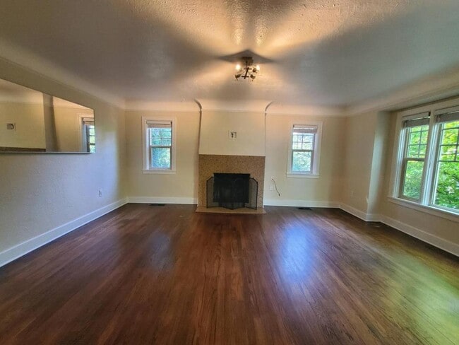 Foto del edificio - 4736 SW Beaverton Hillsdale Hwy