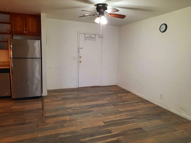 Living room - 133 33rd St