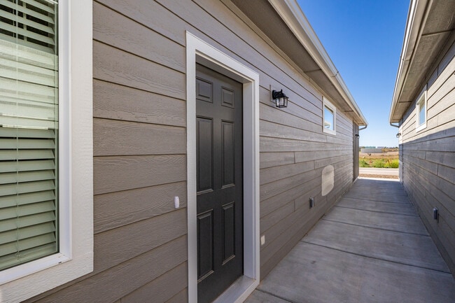 Building Photo - 1949 N W Enterprise St